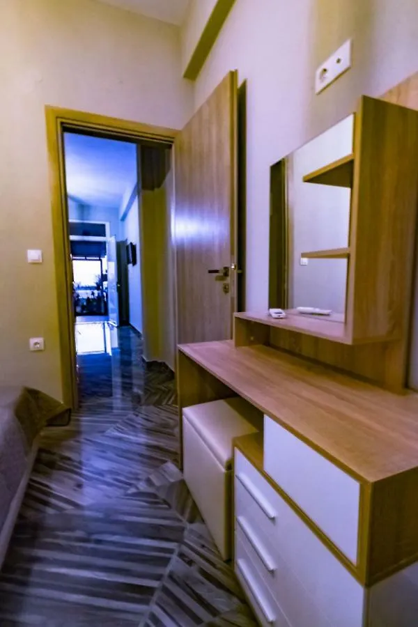 דירה נאוס מרמרס Vickyvillas יוון